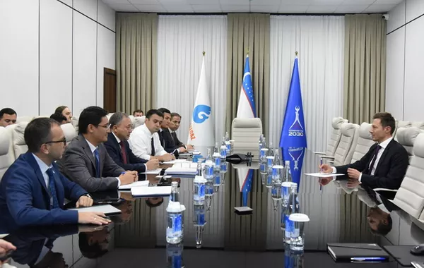 Uzbekistan's Uzbekneftegaz Unveils Future Plans and Sustainability Efforts to S&P Global and UzAssets