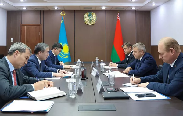 Belarus Ready to Share Advanced Tractor and Harvester Tech With Kazakhstan