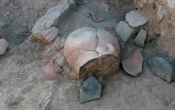 Kazakh Archaeologists Discover Rare Ancient Glass Linked to Sarmatians