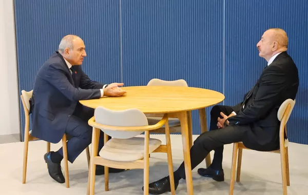 President Ilham Aliyev Meets Armenian Prime Minister in Copenhagen