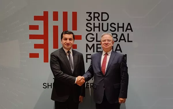 Azerbaijan, D-8 Explore New Chapter in Economic and Media Cooperation