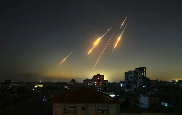 Israel and Iran Escalate Attacks on Fourth Day of Conflict