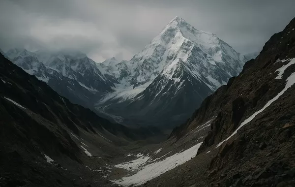 Kyrgyzstan’s Peak Pobeda Tragedy Sparks Reflection on Climbers’ Return to Risky Mountains