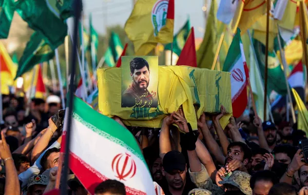 Iran Expresses Strong Support for Hezbollah as Lebanon Advances Disarmament Plan