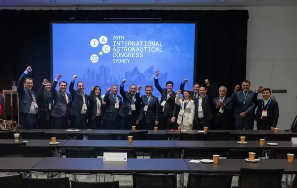 Uzbekistan Extends Invitation to Musk, Bezos for Space Forum