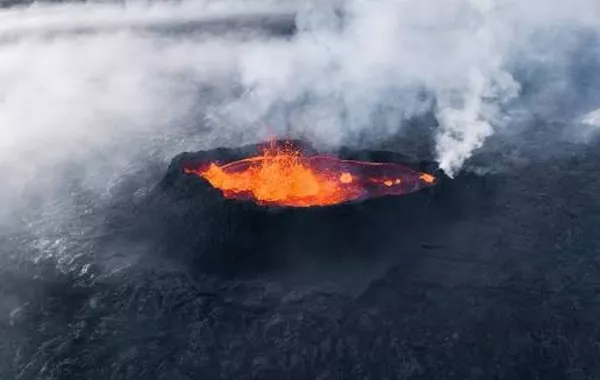 Azerbaijan Records Volcanic Eruption in Garadagh - VIDEO