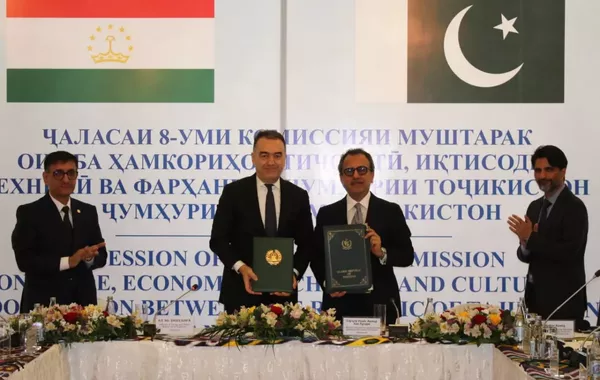 Tajikistan, Pakistan Establish Joint Commission to Boost Trade, Energy
