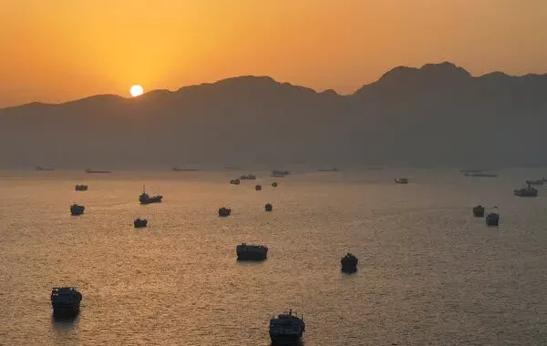 Iran Rules Out US, European Involvement in Hormuz