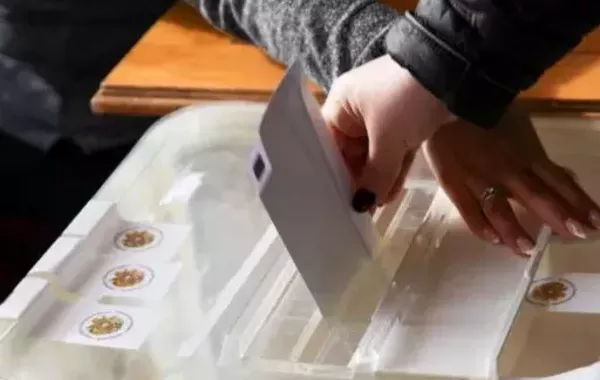 Armenia’s CEC Registers 19 Political Forces for Upcoming Vote