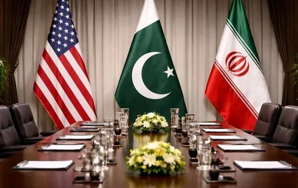 Pakistan Expresses Optimism on Iran-US Deal, Offers to Host Talks