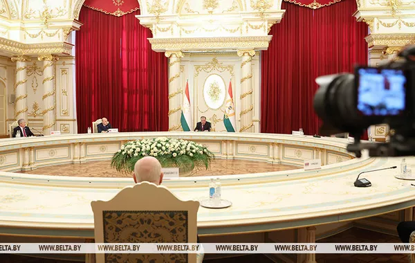 Tajikistan President Meets CIS Heads of Government in Dushanbe