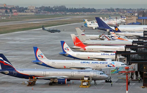 Russian Airlines Face Rising Costs as Airport Closures Mount