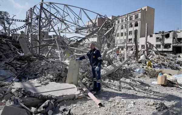 Israeli Military Launches 10th Wave of Strikes on Tehran