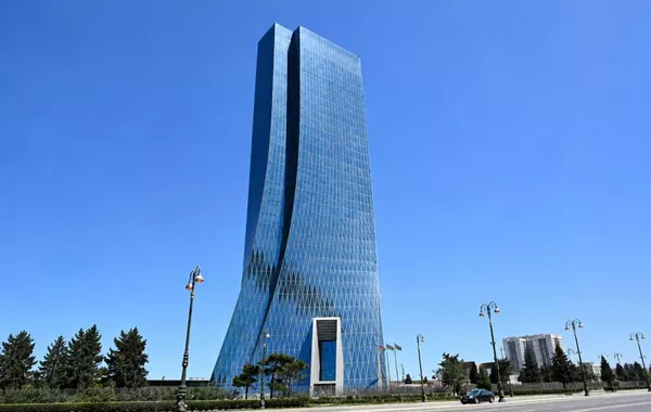 Azerbaijan’s Central Bank Reserves Surpass $13 Billion