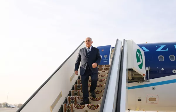 Azerbaijani PM Arrives in Turkmenistan for Neutrality Day