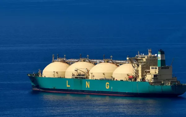 Global LNG Prices Could Surge to Record Highs Amid Hormuz Blockade