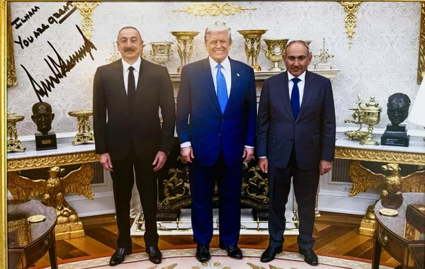 President Ilham Aliyev Thanks Trump for His Gift