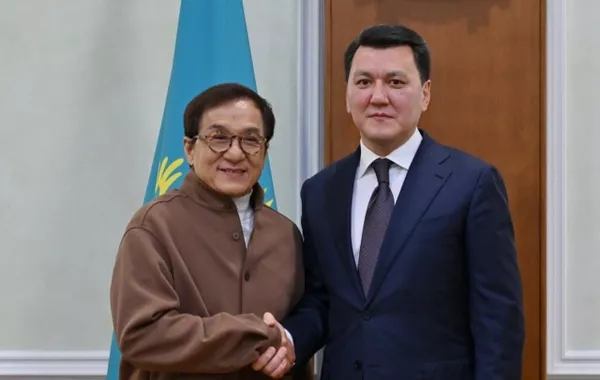 Jackie Chan Discusses New Film Projects in Kazakhstan