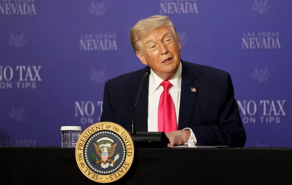 Trump Likely to Accept Iran's New Proposal, Ex-US Official Says