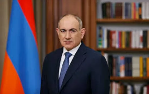Armenian PM Urges French Leader to Make Long-Awaited State Visit