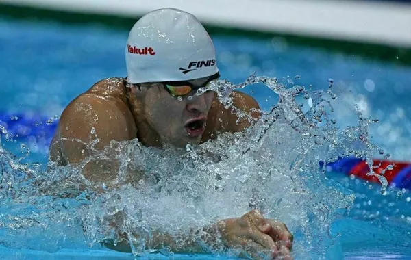 Kyrgyz Athlete Wins Silver at US Pro Swim Series