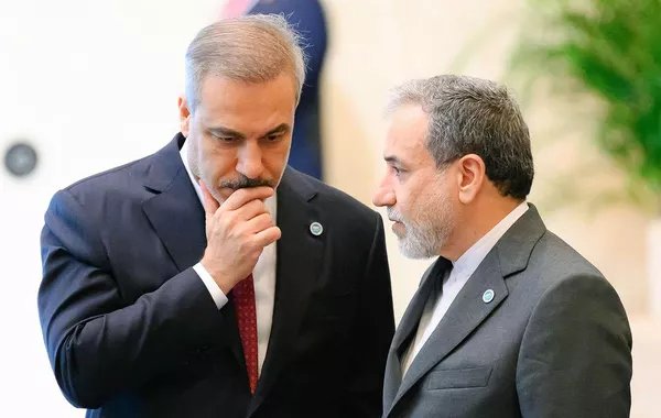 Türkiye's Fidan Holds Talks with Iranian FM on Ongoing Crisis