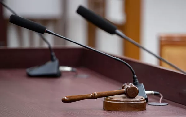 Uzbekistan Jails Bank Employee After Harassment, Choking Attempt