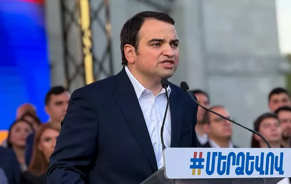 Protesters Gather on Freedom Square in Armenia Demanding Release of Businessman Karapetyan