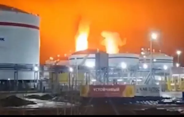Ukraine Hits Russia's Ust-Luga Oil Terminal; Massive Fire Erupts - VIDEO