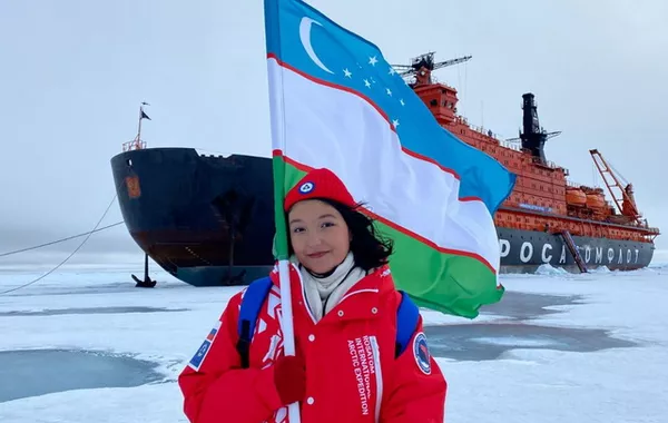 Uzbek Schoolgirl Reaches North Pole in Global Arctic Expedition