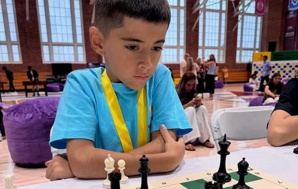 Eight-Year-Old Tajik Boy Wins Silver at World School Chess Championship