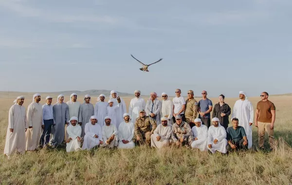Kazakhstan Releases Over 80 Falcons into Wild Under UAE-Led Conservation Effort