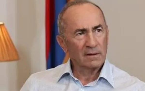 Armenia Takes Ex-President to National Security Service - VIDEO