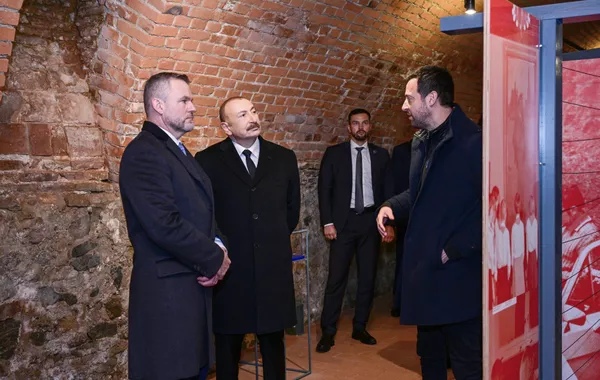 Azerbaijani, Slovak Presidents Visit Devin Castle in Bratislava