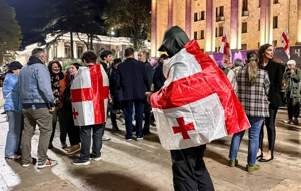 Georgian Authorities Issue Ultimatum to Protesters Blocking Central Tbilisi Road