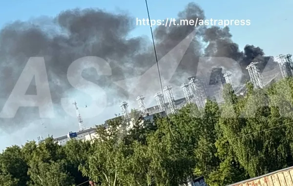 Fire Breaks Out in Russia’s Cheboksary After Missile Strike on Defense Facility - VIDEO