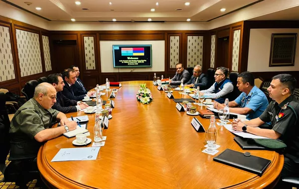 Armenia, India Hold Defense Consultations