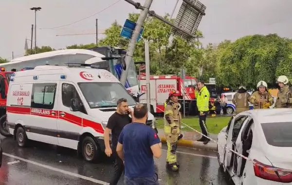 Passenger Bus Crash in Istanbul Leaves At Least 30 Injured