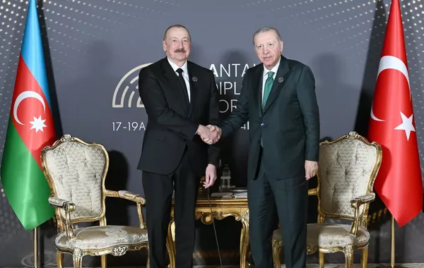 Azerbaijani, Turkish Presidents Meet in Antalya