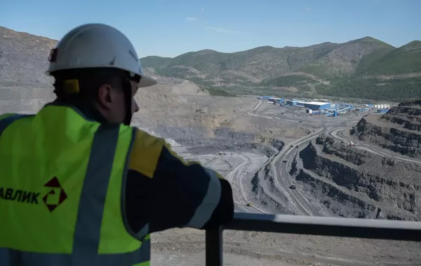 Russia's Sverdlovsk, Tajikistan Agree to Expand Mining, Trade