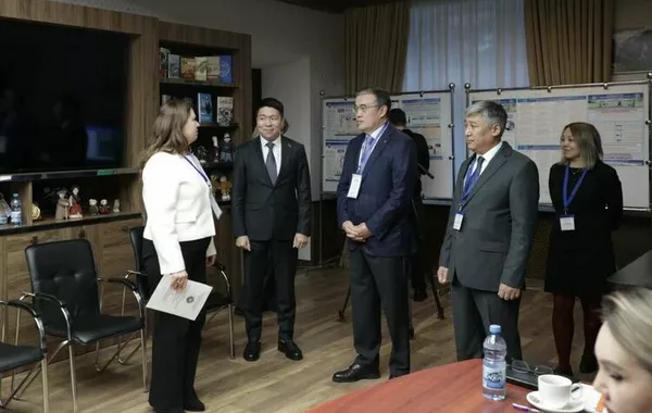 CIS Observers Track Kyrgyz Parliamentary Voting Abroad