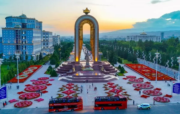 Tajikistan Shuts Down Key Commercial Hubs Ahead of October Summit