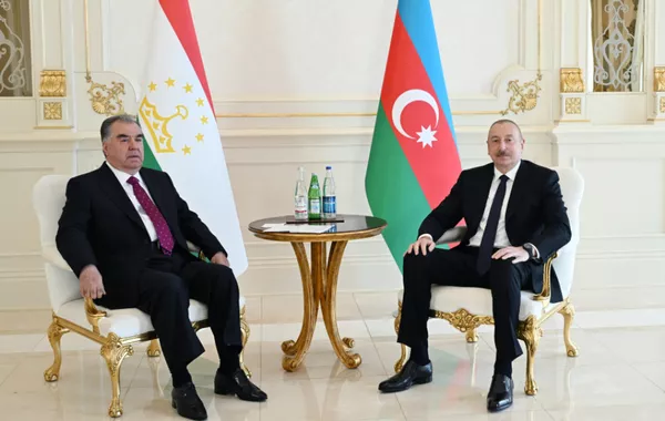 Tajikistan Congratulates Azerbaijan on Signing of Joint Declaration with Armenia