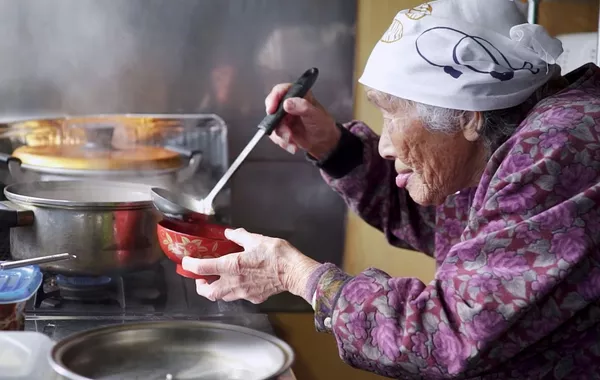 Japan’s Unique Service Blends Care, Comfort, and Culture