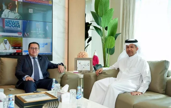 QNA Director-General Meets Kazakh Ambassador