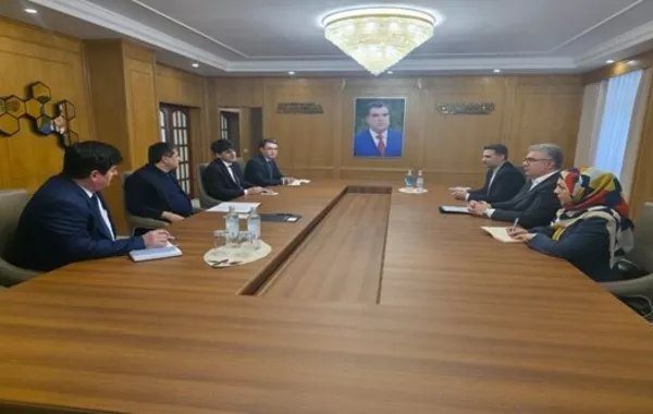 Iran, Tajikistan emphasize need to boost and ease bilateral trade