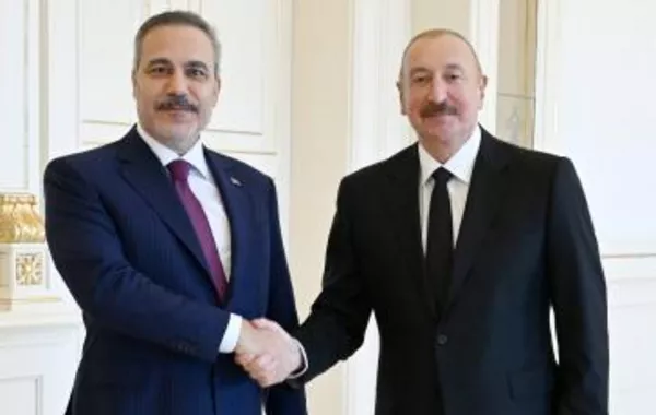 Azerbaijani Leader Receives Turkish FM in Baku
