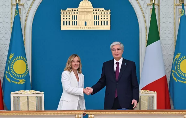 Kazakhstan's Tokayev Congratulates Italy's Meloni on Historic Government Milestone