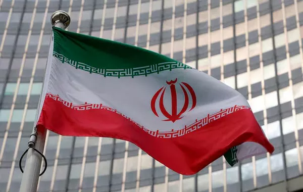 Iran Warns Regional States of Strikes on US Bases if Provoked, Official Says