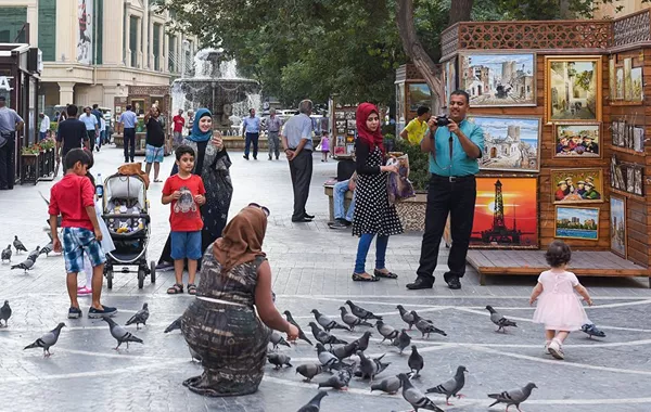 Azerbaijan Sees Sharp Drop in Tourists From Gulf Countries